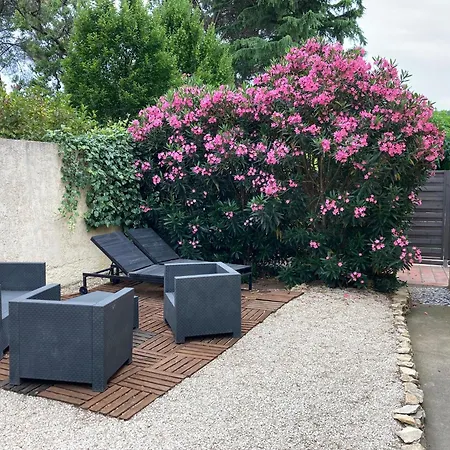 Au Coeur De La Pinede De 1 A 4 Personnes