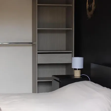 Au Coeur De La Pinede De 1 A 4 Personnes Tatil Evi