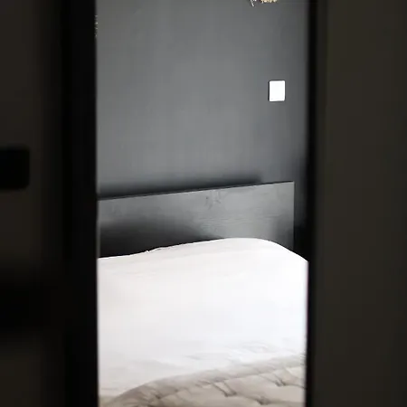Au Coeur De La Pinede De 1 A 4 Personnes * Langlade