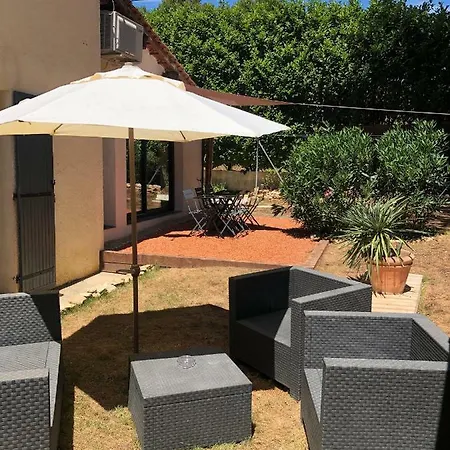 Au Coeur De La Pinede De 1 A 4 Personnes Tatil Evi