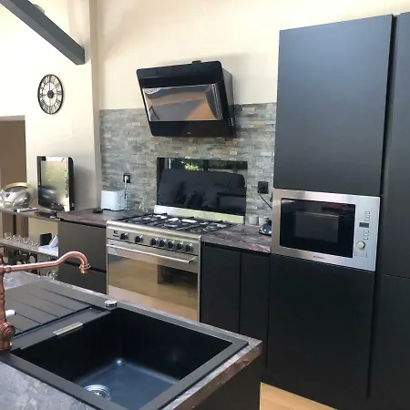 Au Coeur De La Pinede De 1 A 4 Personnes Tatil Evi Langlade